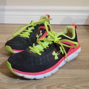 Under Armour Women's Black and Pink Running Shoes